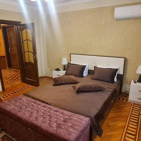 Gold Wall Apartment Baku Exterior photo