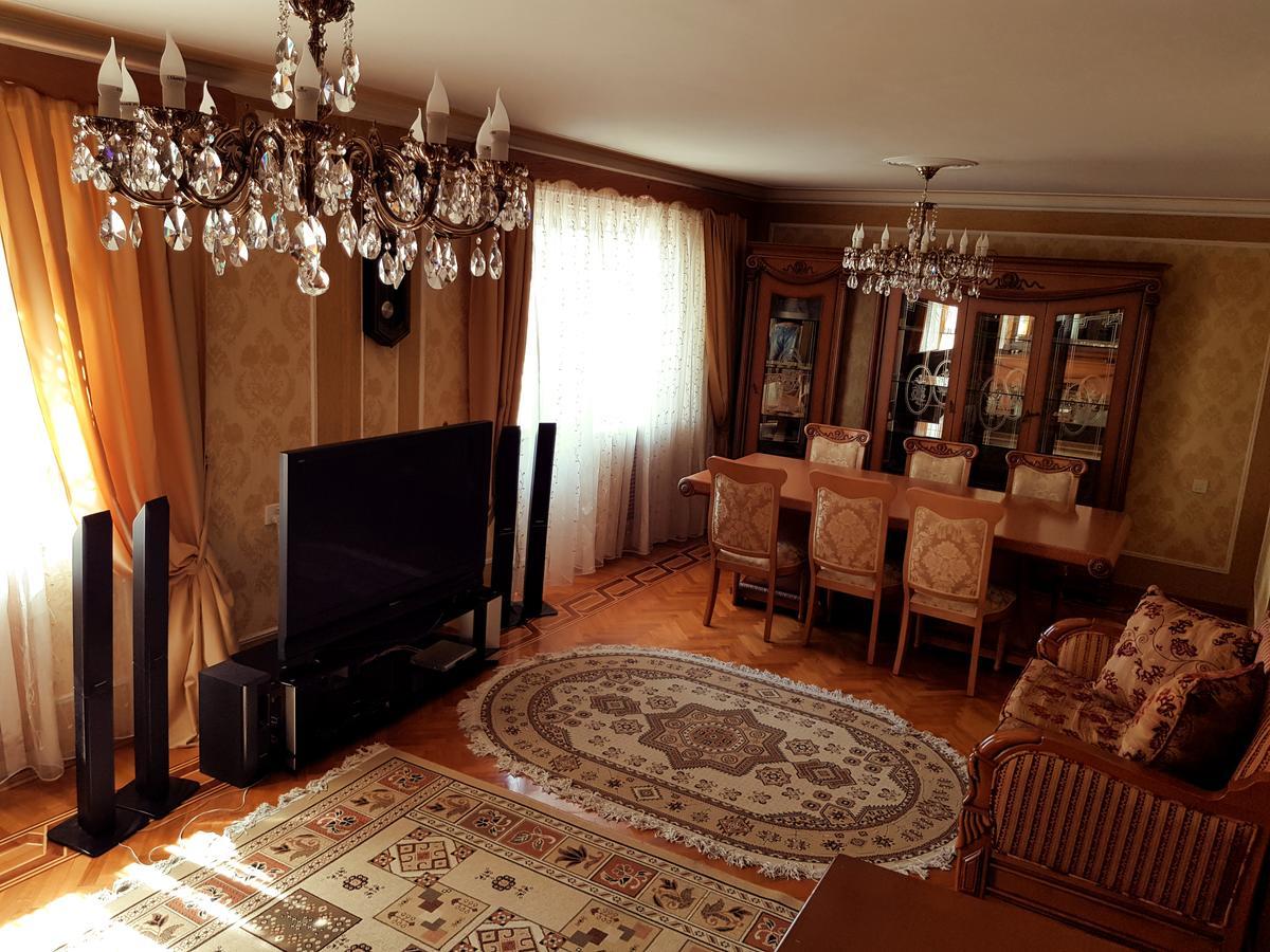 Gold Wall Apartment Baku Exterior photo